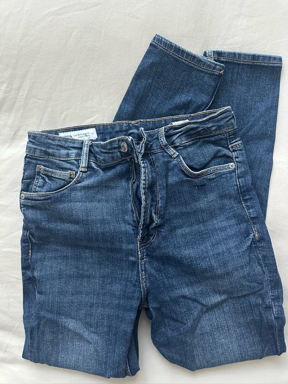 Zara Women’s Skinny Jeans in Dark Blue Wash